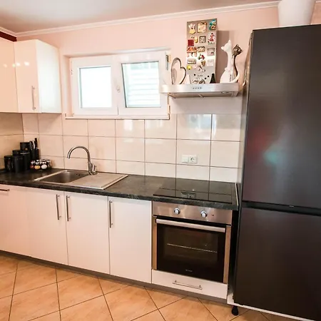 Apartment Tina *