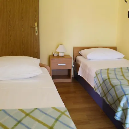 Apartament Tina *