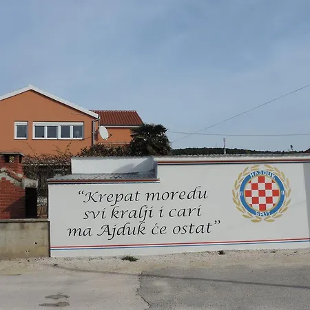 Tina Apartment Bibinje