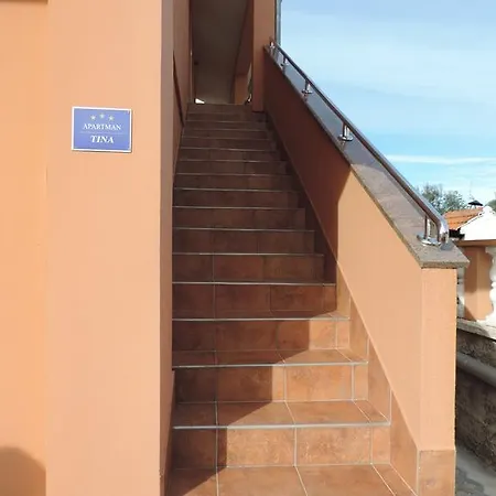 Tina Apartament *