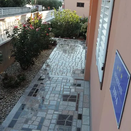Apartament Tina *
